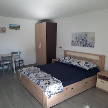 Apartmani Gabrijel Novi Vinodolski Exterior photo