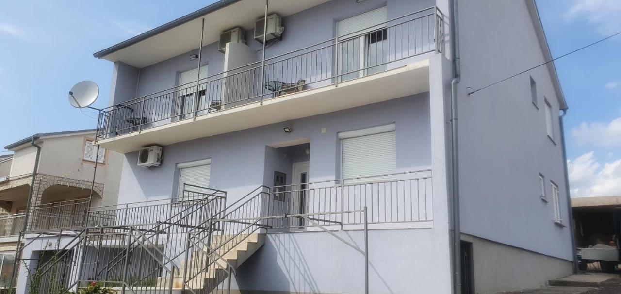Apartmani Gabrijel Novi Vinodolski Exterior photo