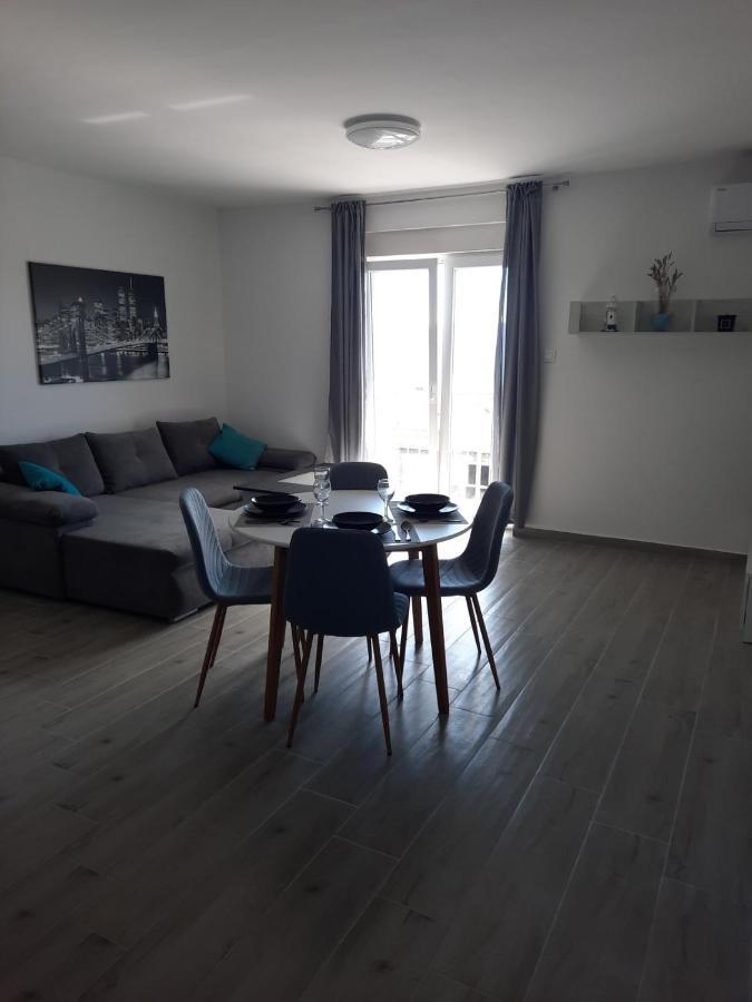 Apartmani Gabrijel Novi Vinodolski Exterior photo