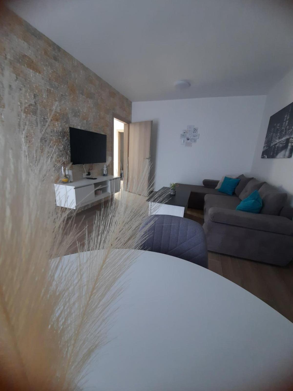 Apartmani Gabrijel Novi Vinodolski Exterior photo