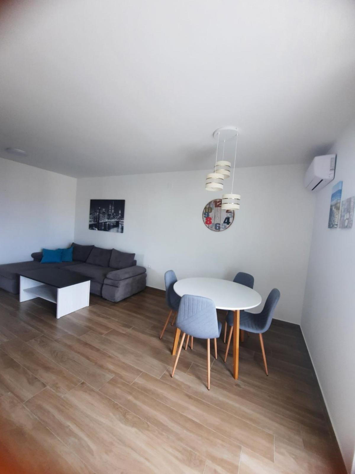Apartmani Gabrijel Novi Vinodolski Exterior photo